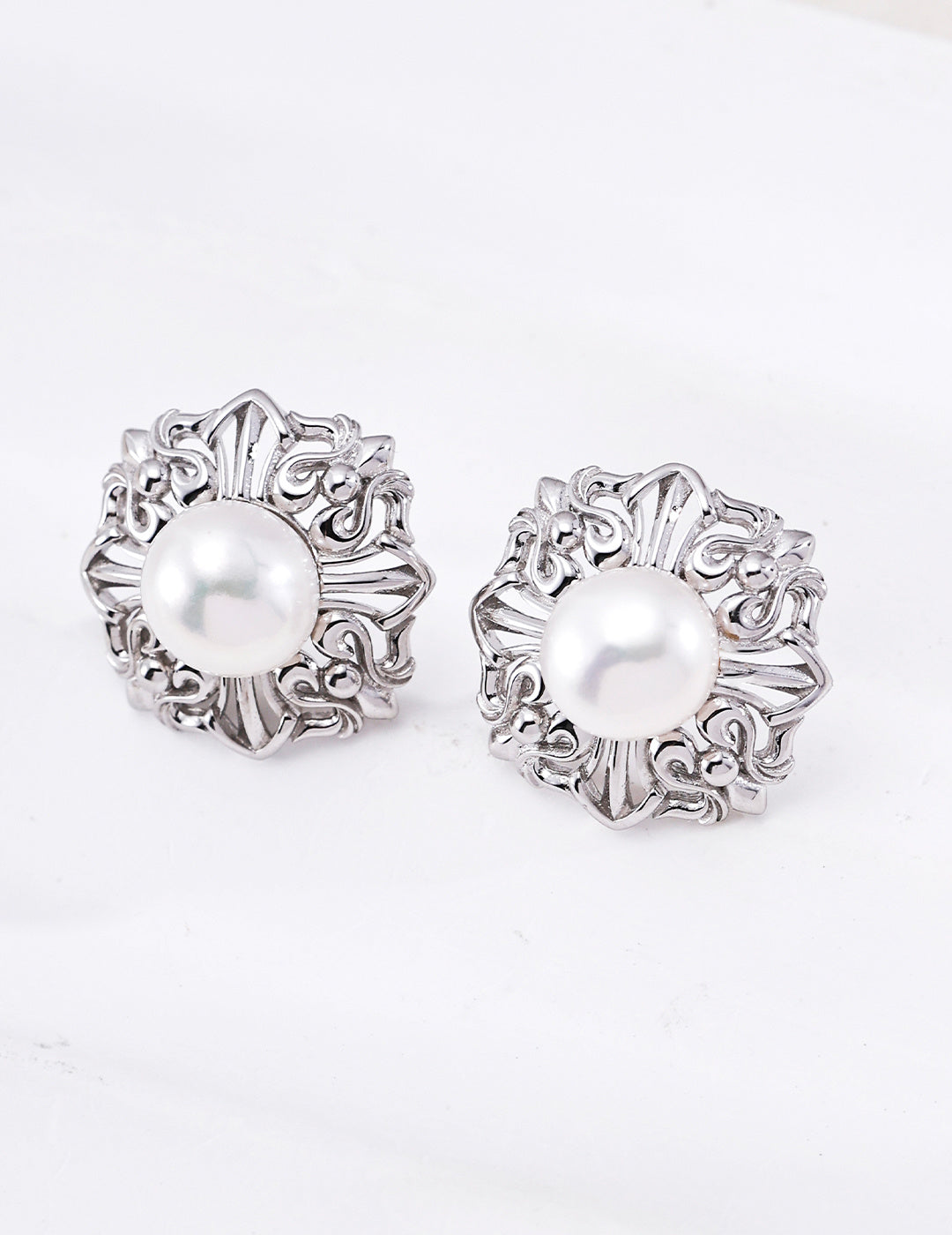 S925 Natural Pearl Hoop Earrings Vintage Floral Design Dainty Fine Jewelry For Women