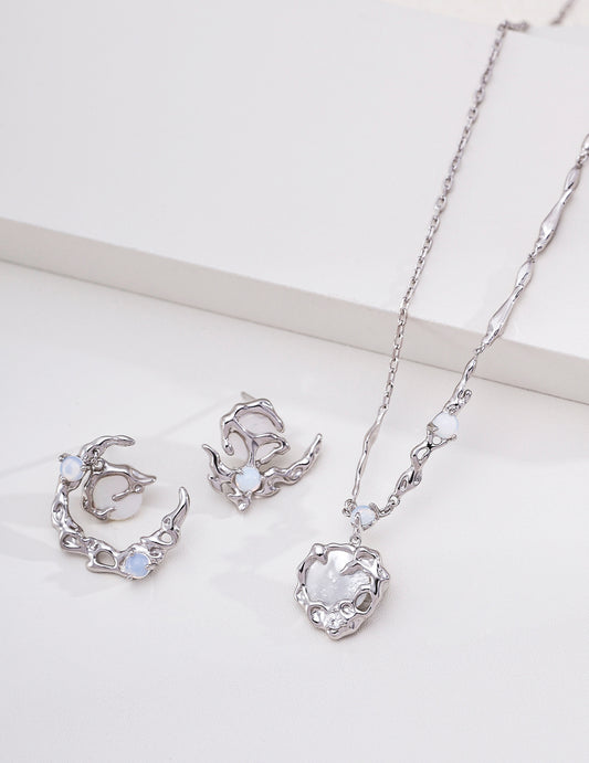S925 Silver Moon Mop Shell Necklace Vintage Moon Palace Design Pendant Adjustable Chain For Women